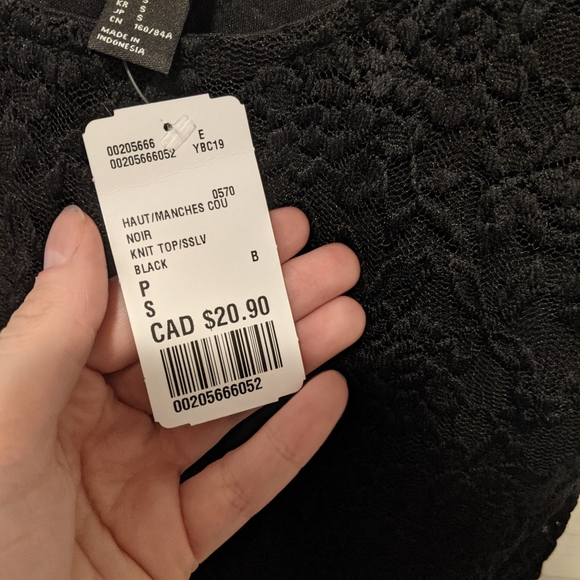 Forever 21 Lace Cropped Tee - Picture 3 of 3